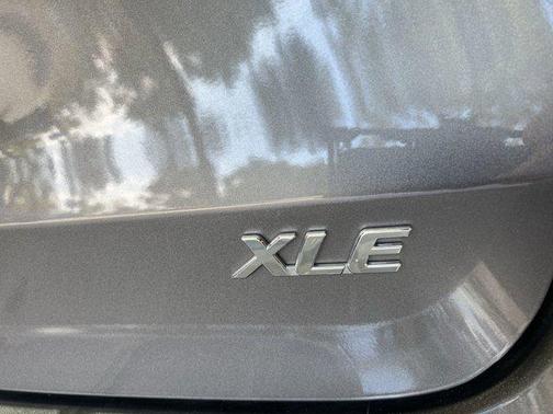 2018 Toyota Sienna XLE