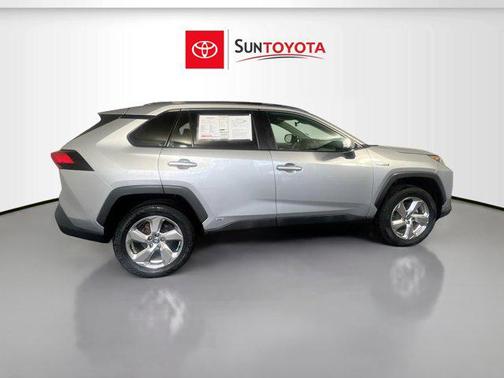 2021 Toyota RAV4 Hybrid XLE Premium