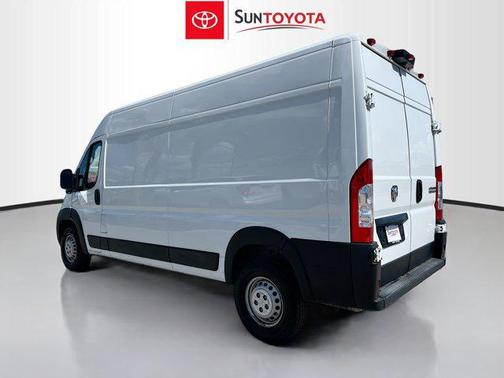 Bright White Clearcoat 2025 RAM ProMaster 2500 Tradesman