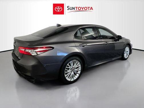 2018 Toyota Camry Hybrid XLE