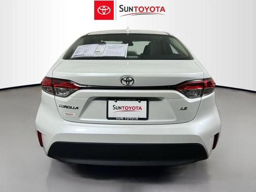 Wind Chill Pearl 2026 Toyota Corolla LE