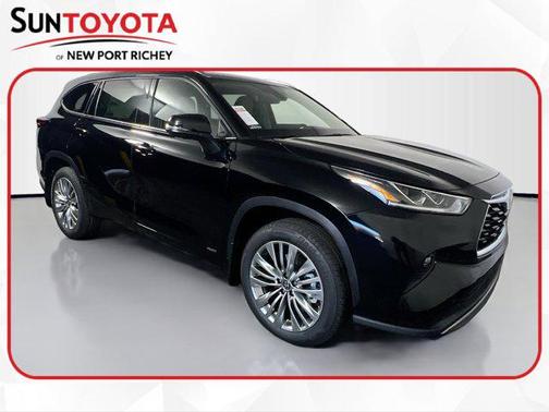 2026 Toyota Highlander Hybrid Platinum