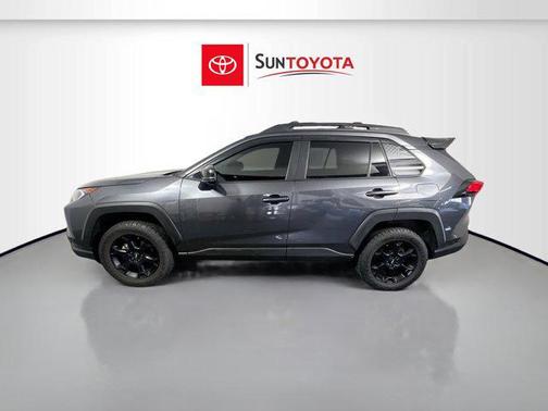 2021 Toyota RAV4 SE