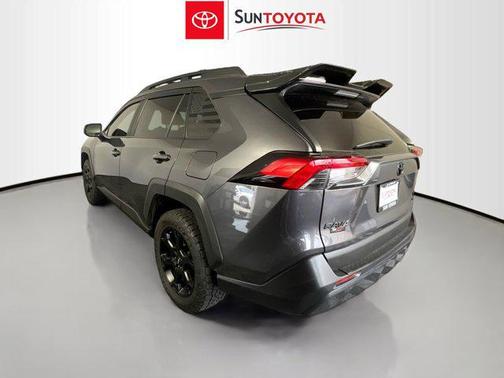 2021 Toyota RAV4 SE