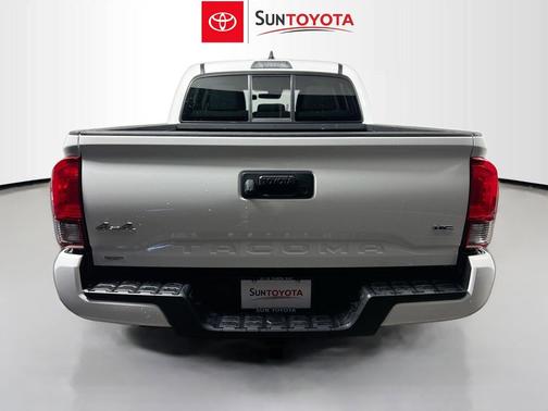 Ice Cap 2023 Toyota Tacoma SR