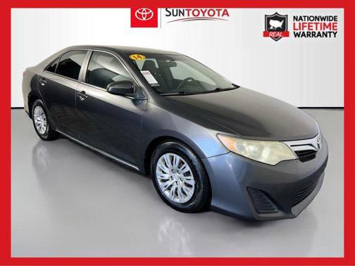 2014 Toyota Camry LE