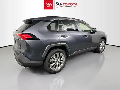 Magnetic Gray Metallic 2020 Toyota RAV4 Limited