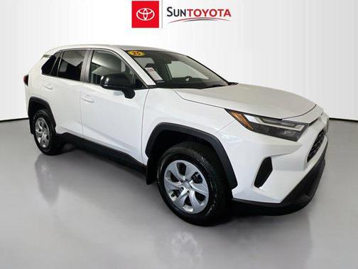 2025 Toyota RAV4 LE