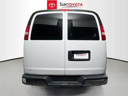 2020 Chevrolet Express 2500 RWD 2500 Regular Wheelbase WT