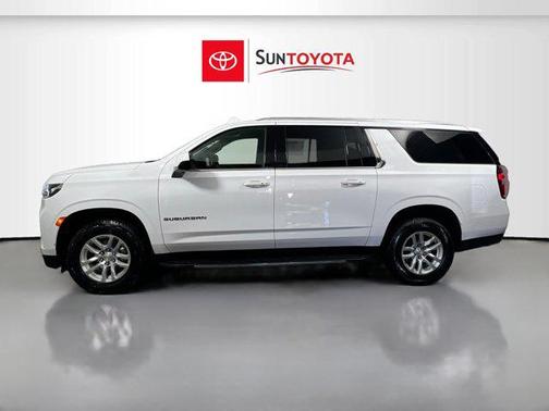 2023 Chevrolet Suburban LT