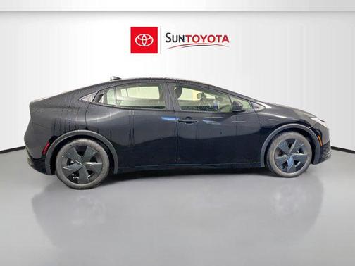 2023 Toyota Prius LE