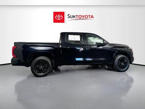 Midnight Black Metallic 2022 Toyota Tundra SR