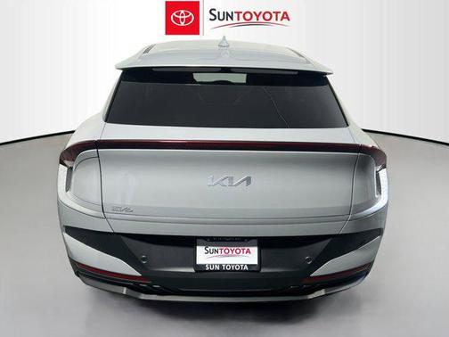 2025 Kia EV6 Light Long Range