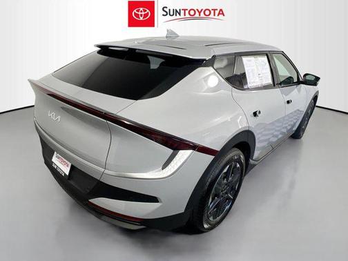 2025 Kia EV6 Light Long Range
