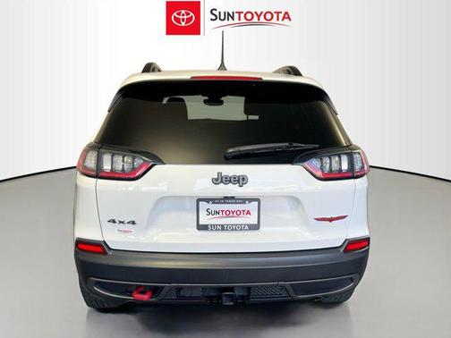 2022 Jeep Cherokee Trailhawk