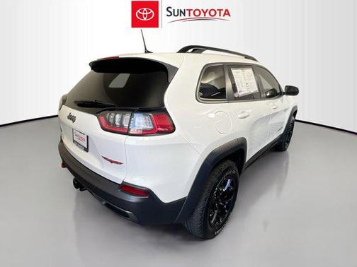 2022 Jeep Cherokee Trailhawk