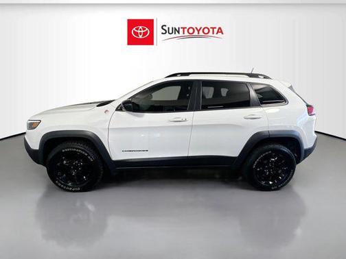 2022 Jeep Cherokee Trailhawk