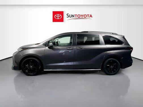 Predawn Gray Mica 2023 Toyota Sienna XLE