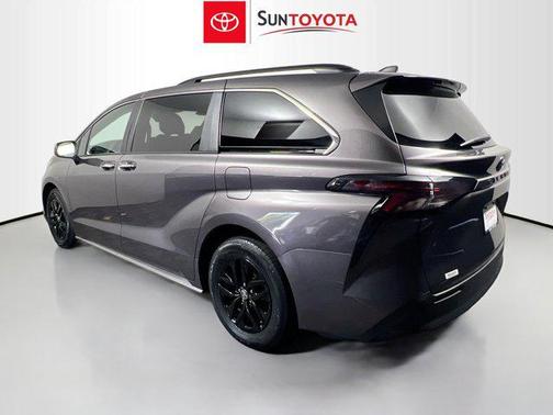 Predawn Gray Mica 2023 Toyota Sienna XLE