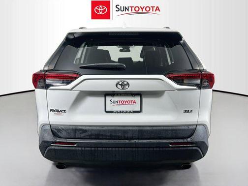 Super White 2021 Toyota RAV4 XLE