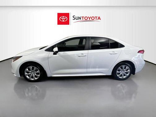 Ice Cap 2025 Toyota Corolla LE