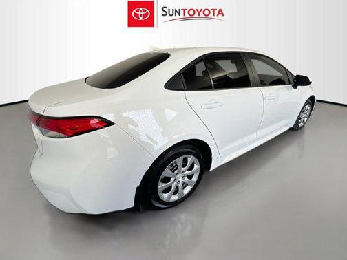 Ice Cap 2025 Toyota Corolla LE