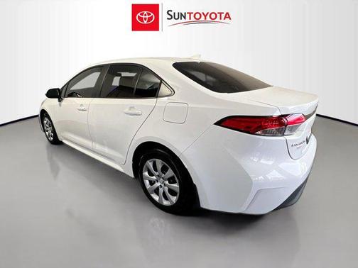 Ice Cap 2025 Toyota Corolla LE
