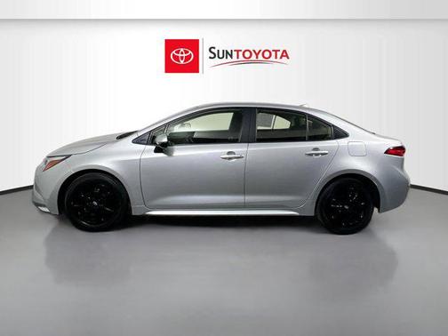 2025 Toyota Corolla Hybrid SE