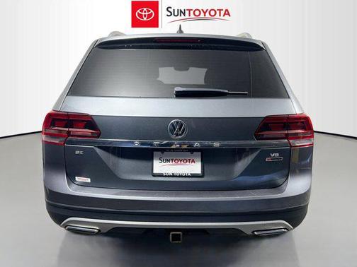 Reflex Silver Metallic 2019 Volkswagen Atlas 3.6L SE w/Technology