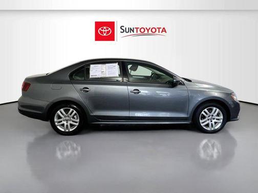 Platinum Gray Metallic 2018 Volkswagen Jetta 1.4T S