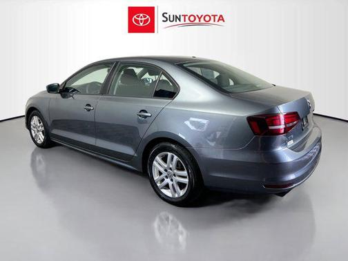Platinum Gray Metallic 2018 Volkswagen Jetta 1.4T S