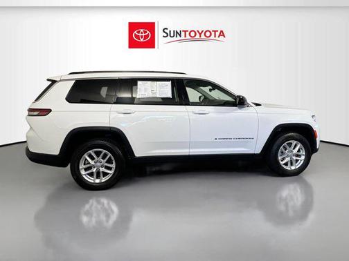 2022 Jeep Grand Cherokee L Laredo