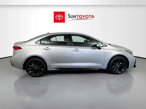 Classic Silver Metallic 2026 Toyota Corolla SE