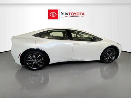 2024 Toyota Prius XLE