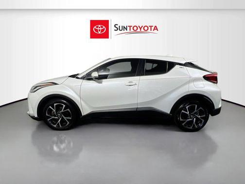 Blizzard Pearl 2020 Toyota C-HR XLE
