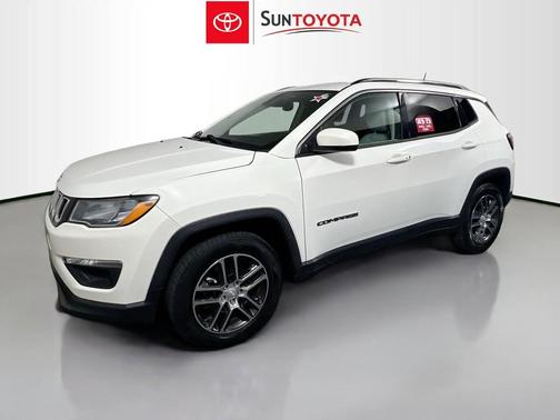 White Clearcoat 2019 Jeep Compass Latitude
