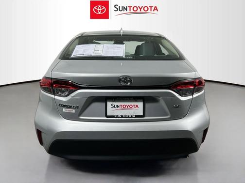 Classic Silver Metallic 2026 Toyota Corolla LE