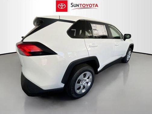 2025 Toyota RAV4 LE