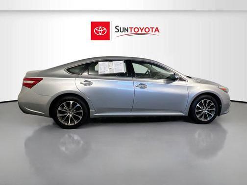 2018 Toyota Avalon XLE