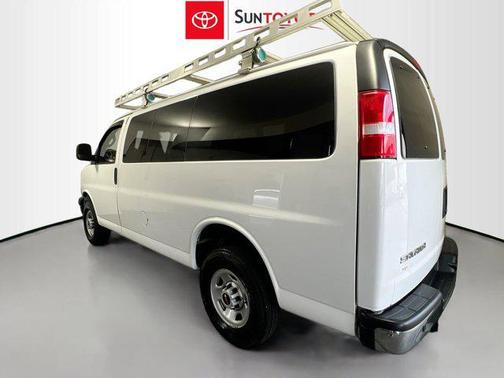 2023 GMC Savana 2500 Work Van