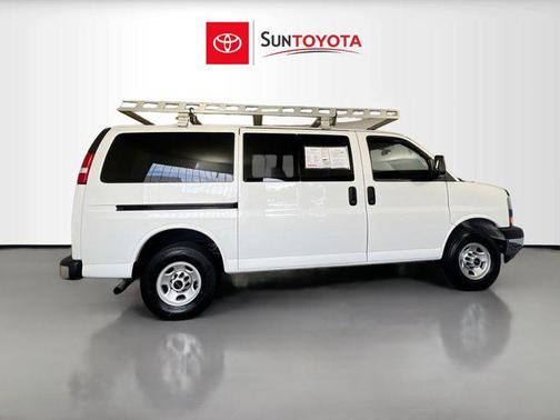 2023 GMC Savana 2500 Work Van