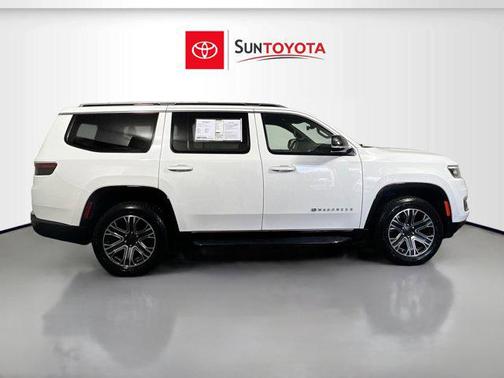Bright White Clearcoat 2024 Jeep Wagoneer Series II 4x2