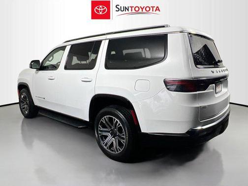 Bright White Clearcoat 2024 Jeep Wagoneer Series II 4x2