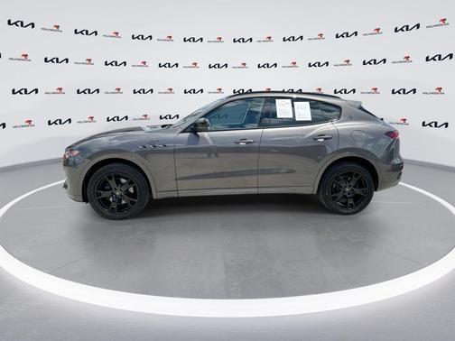 Grigio Metallic 2022 Maserati Levante GT