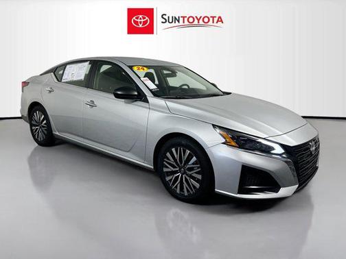 Brilliant Silver Metallic 2024 Nissan Altima 2.5 SV