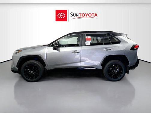 2025 Toyota RAV4 Hybrid SE