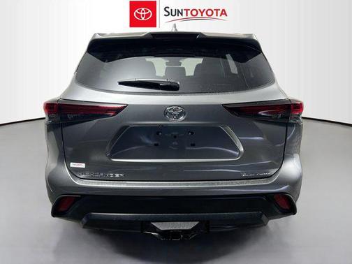 2026 Toyota Highlander XLE