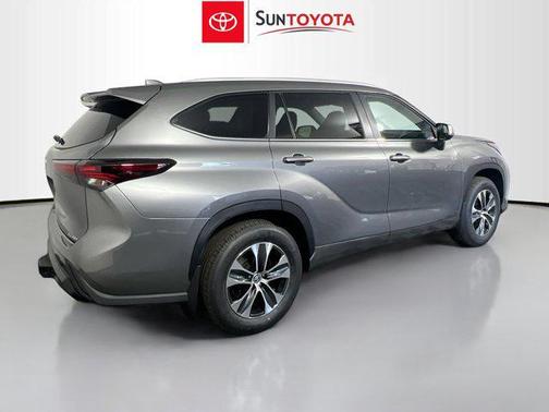 2026 Toyota Highlander XLE