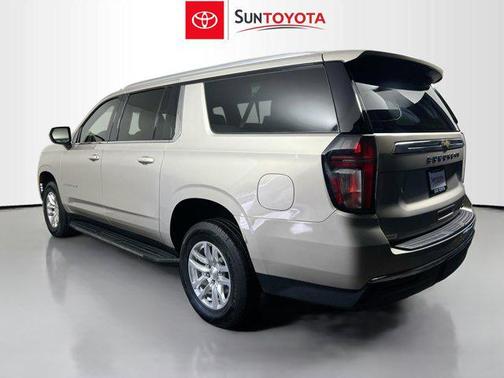 2022 Chevrolet Suburban LT