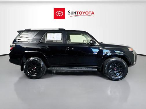 Midnight Black Metallic 2021 Toyota 4Runner SR5